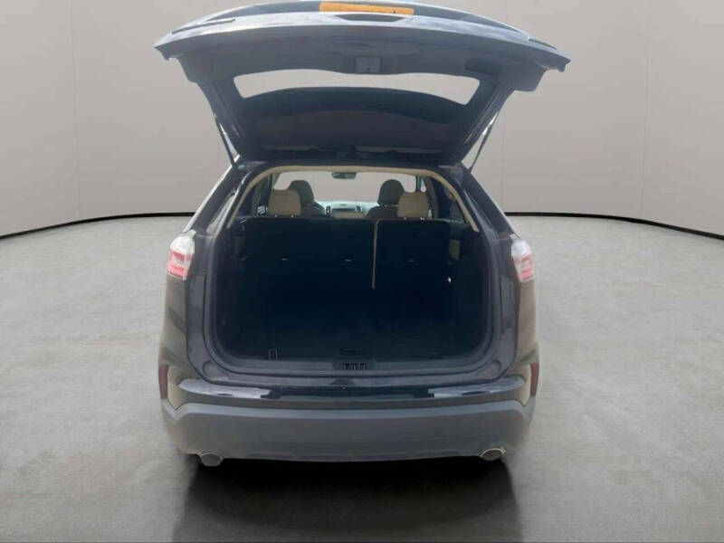 2019 Ford Edge SE