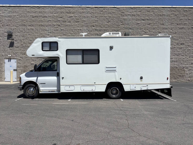 2000 Winnebago Minnie  C Chevy 24V