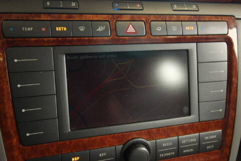 2004 Volkswagen Phaeton V8