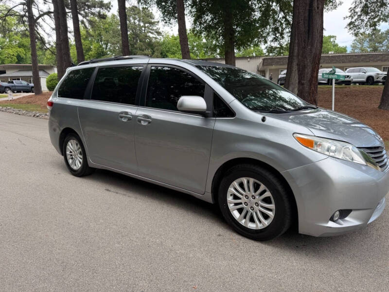 2012 Toyota Sienna XLE 8-Passenger