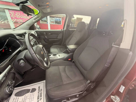 2017 Chevrolet Traverse LT