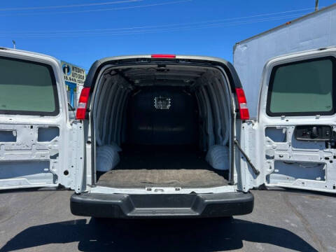 2021 Chevrolet Express 2500