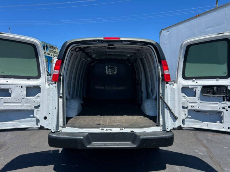 2021 Chevrolet Express 2500