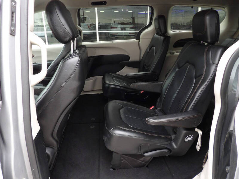 2018 Chrysler Pacifica Touring L