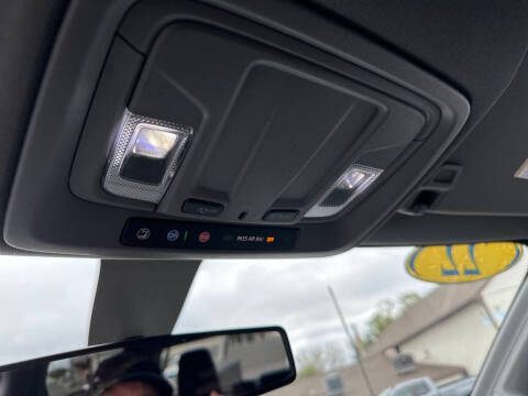 2022 GMC SIERRA UTILITY