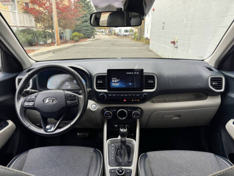 2023 Hyundai Venue Limited