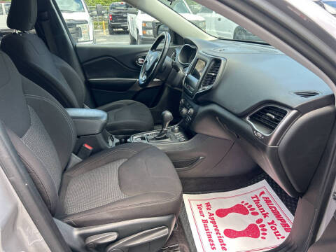 2019 Jeep Cherokee Latitude