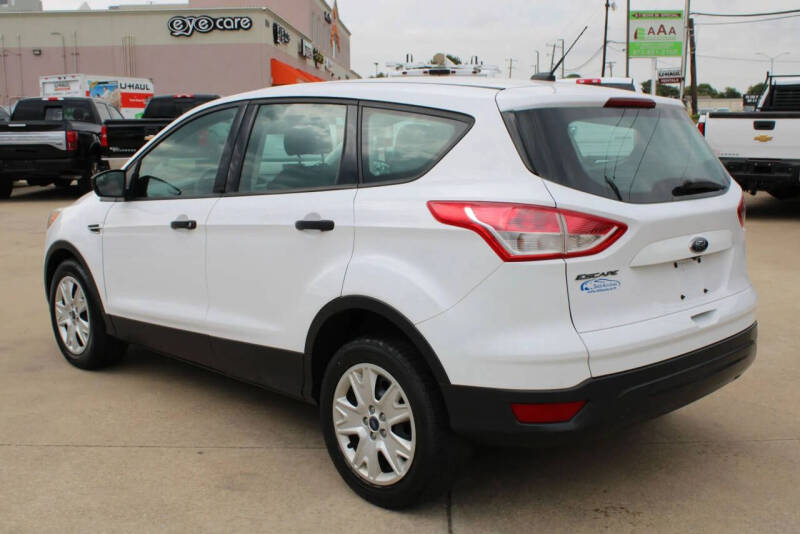 2014 Ford Escape S