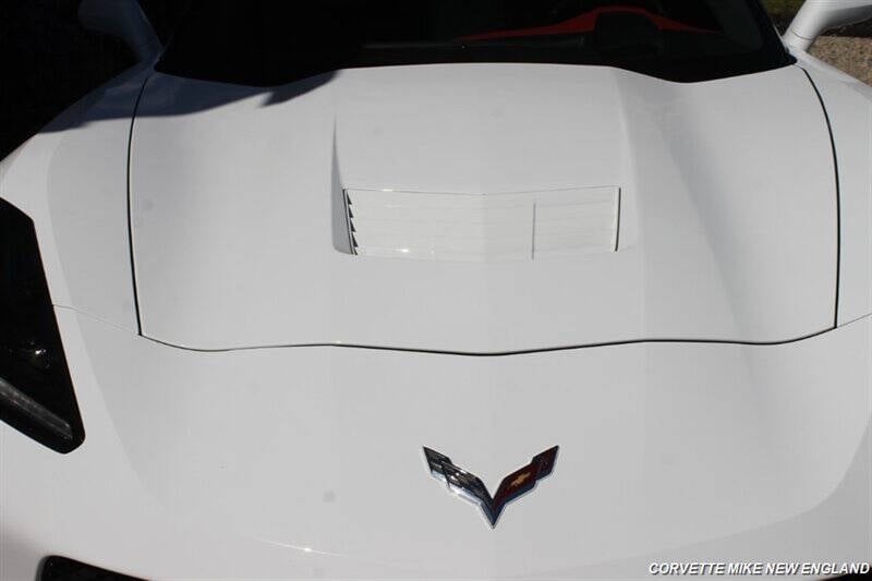 2016 Chevrolet Corvette 11