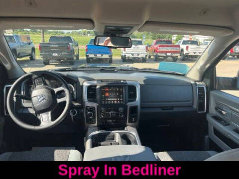 2017 RAM 1500 SLT