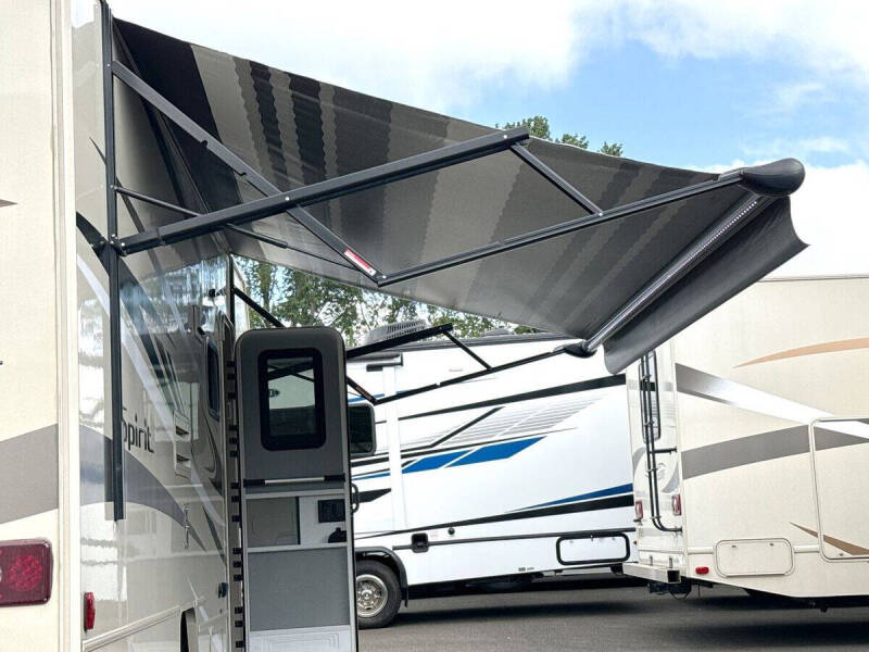 2021 Ford E-Series