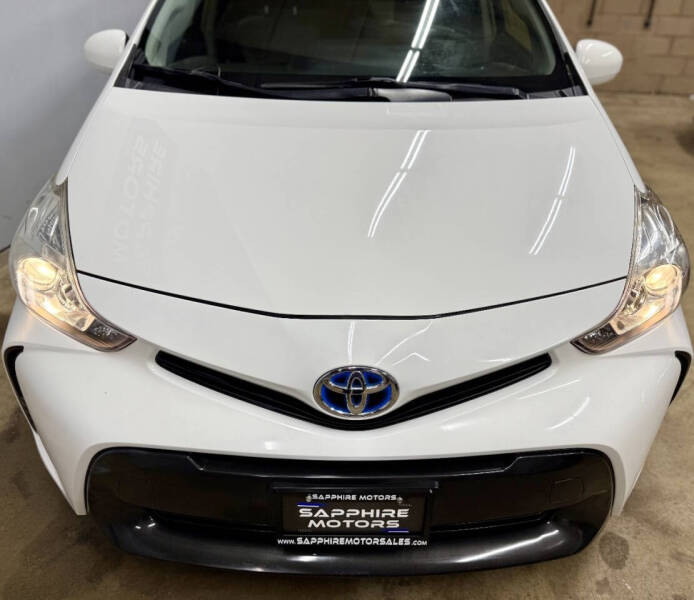 2015 Toyota Prius v Three