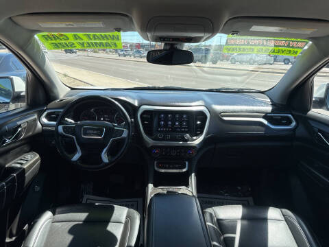 2023 GMC Acadia SLT