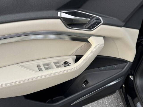 2024 Audi Q8 e-tron quattro Premium Plus