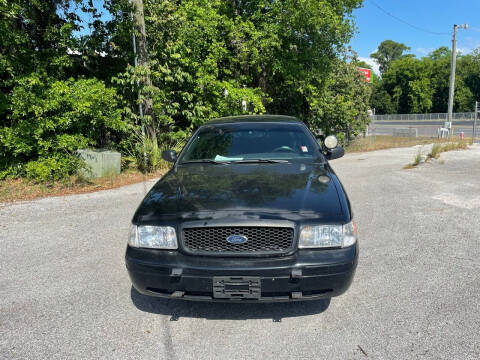 2007 Ford Crown Victoria for sale at Louie's Auto Sales in Leesburg FL