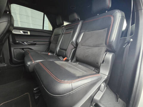 2024 Ford Explorer ST-Line