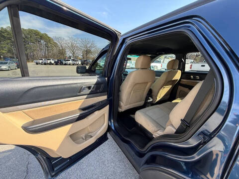2016 Ford Explorer