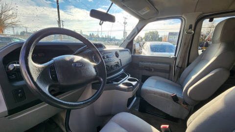 2014 Ford E-Series E-350 SD XLT