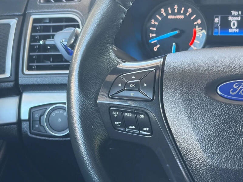 2017 Ford Explorer XLT