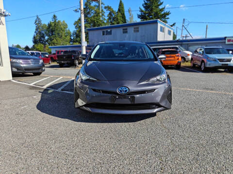 2018 Toyota Prius Two