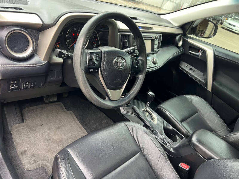 2014 Toyota RAV4 XLE