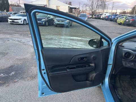 2015 Toyota Prius c Two