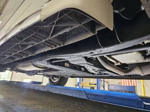 2004 Cadillac Escalade