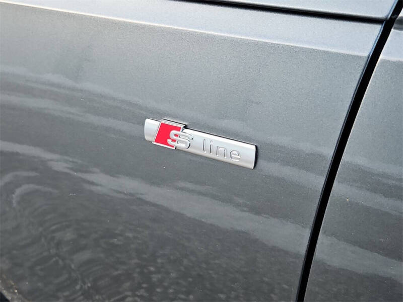 2019 Audi A4 quattro Premium Plus 45 TFSI