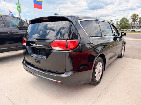 2020 Chrysler Pacifica Touring