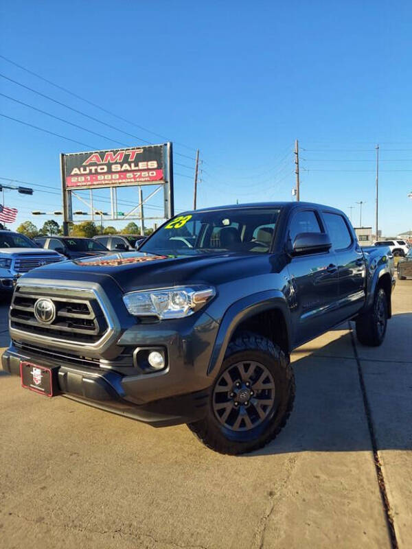 2023 Toyota Tacoma SR5's photo