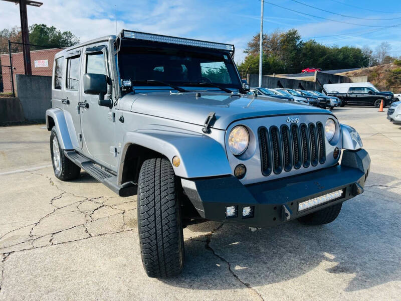 2015 Jeep Wrangler Unlimited Sahara photo 10