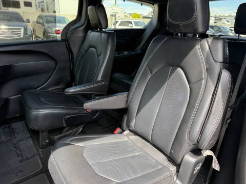 2018 Chrysler Pacifica Touring L