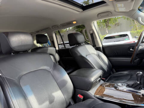 2017 Infiniti QX80 Signature Edition