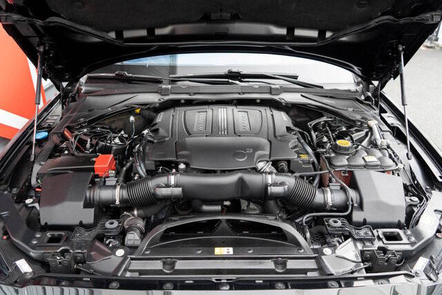 2018 Jaguar XF Sportbrake 38