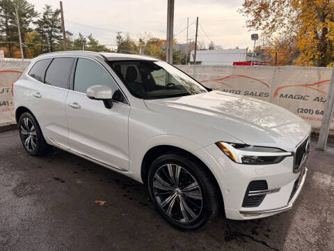 2022 Volvo XC60 B5 Inscription