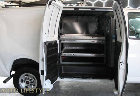 2023 GMC Savana 2500