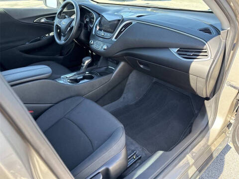 2025 Chevrolet Malibu LT