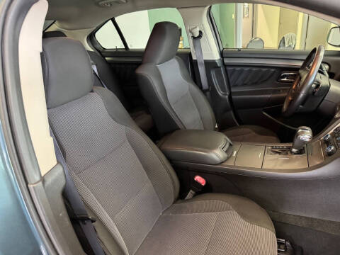 2010 Ford Taurus SEL