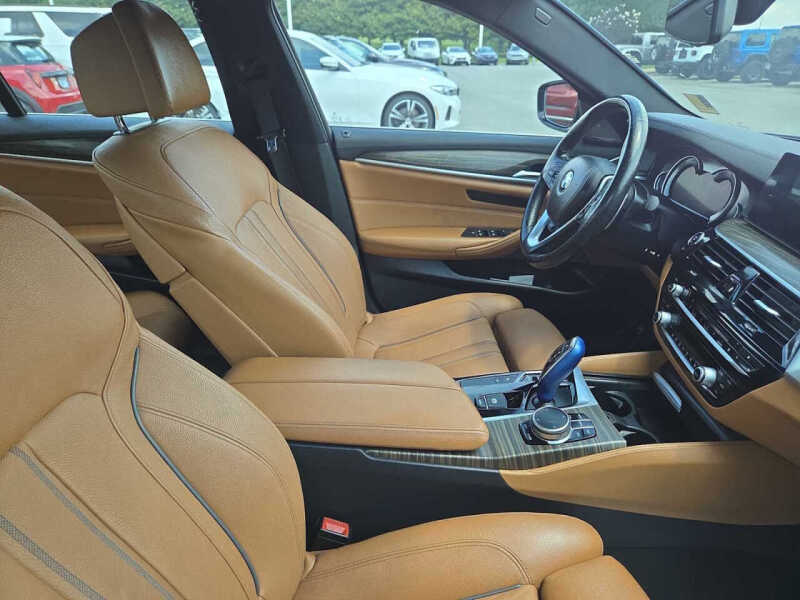 2017 BMW 5 Series 530i