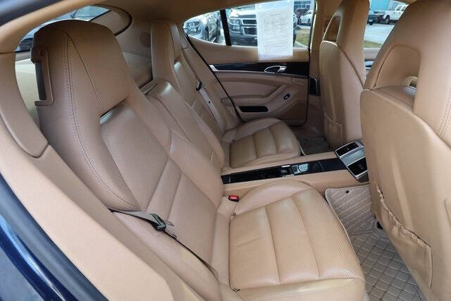 2012 Porsche Panamera 4