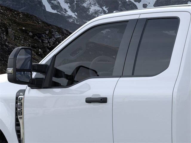 2025 Ford F-350 Super Duty XL