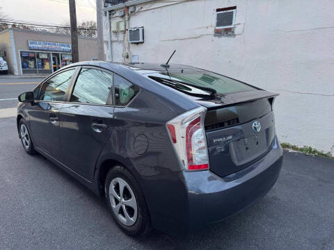 2013 Toyota Prius Three