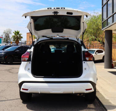 2024 Nissan Kicks S