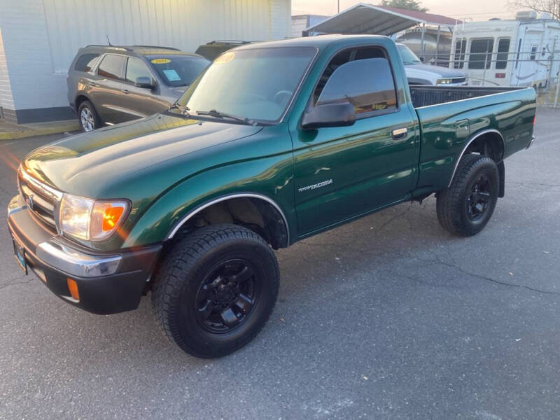 2000 Toyota Tacoma for sale at Speciality Auto Sales in Oakdale CA