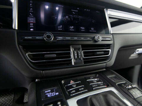 2020 Porsche Macan