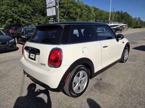2017 MINI Hardtop 2 Door Cooper