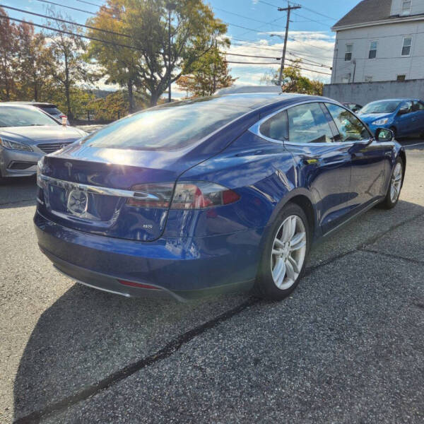 2015 Tesla Model S