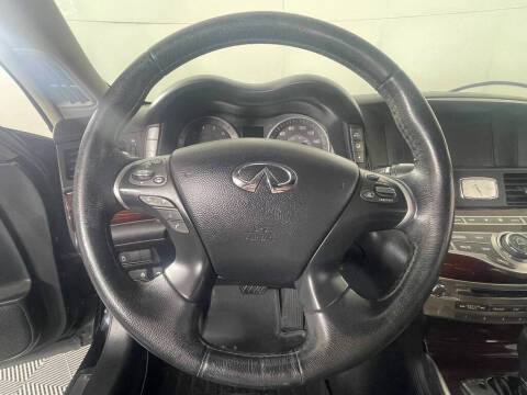 2017 Infiniti Q70L 3.7