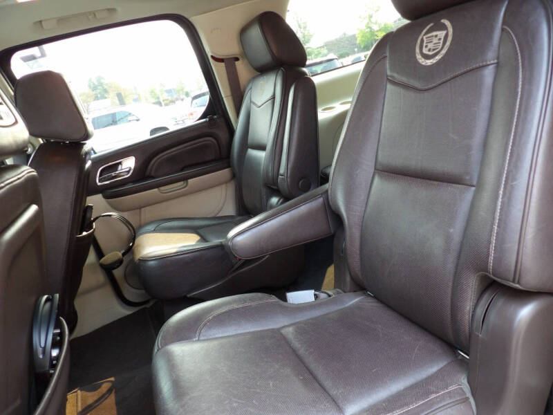 2013 Cadillac Escalade ESV Platinum Edition