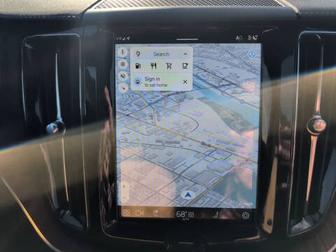 2025 Volvo XC60 B5 Ultra Dark Theme